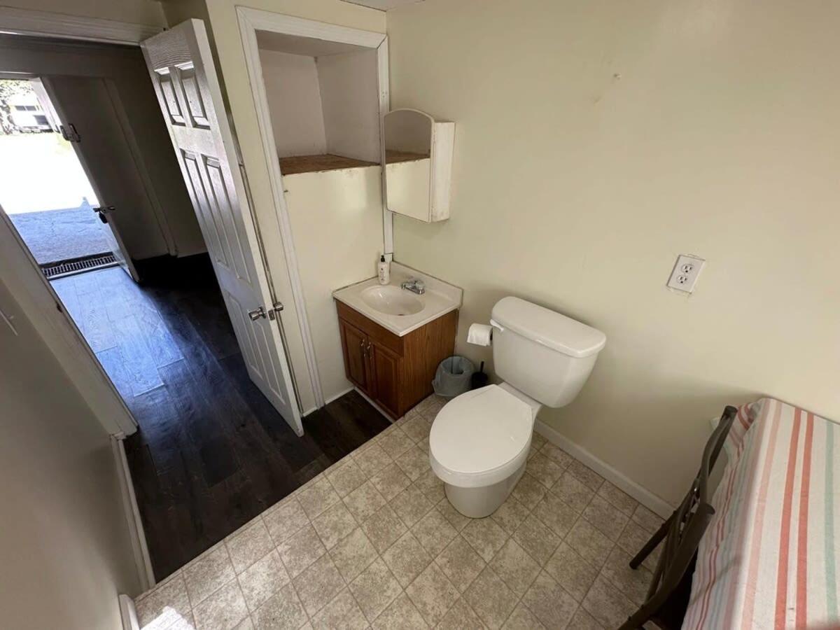 Charming 3-Bed, 1,5 Bath Home - Entire Space Just For You! Goodlettsville Luaran gambar